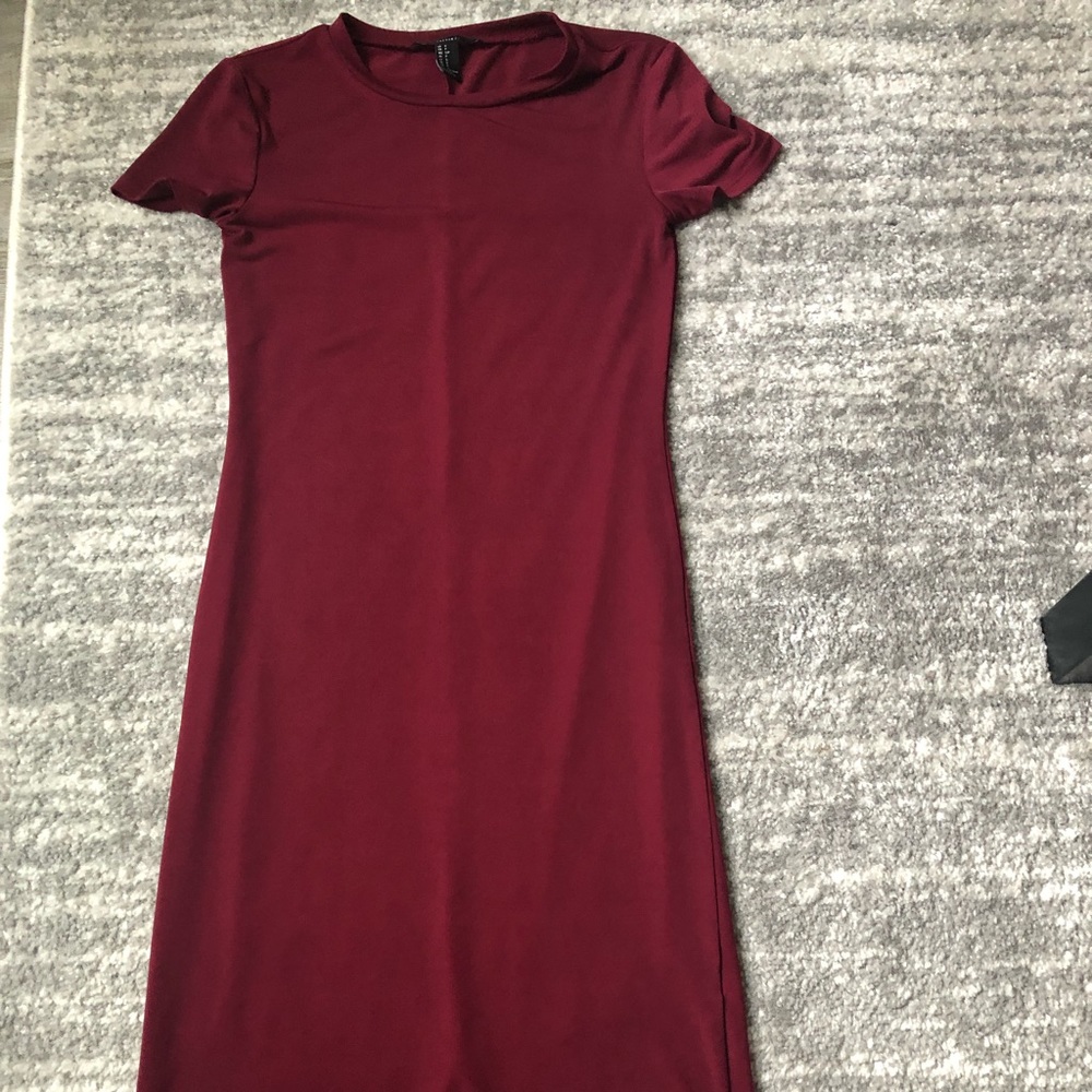 Burgundy bodycon dress